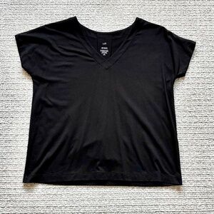J Jill Luxe Supina Pleat Back Black V Neck Short Sleeve T Shirt XS Petite